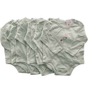 NWT Lot of 6 PCS 100% Cotton Baby Bodysuits. Size 6-12 Months.